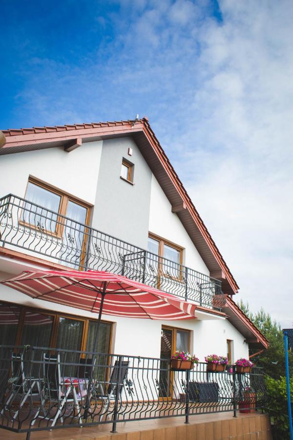 Ewa Pokoje Goscinne Mieroszyno Exterior photo